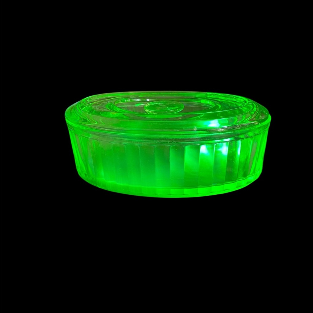 Vintage 1930s Anchor Hocking Oval Uranium Green Ribbed Depression Glass - Picture 2 of 10